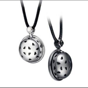 Totwoo Blue Tooth smart necklace Black